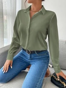 SHEIN PETITE Camisa unicolor con botón delantero - Verde militar - Ver 4