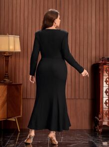 Modelyn 大碼前鏤空魚尾裙下擺洋裝不附腰帶 - 黑色 - 查看 2