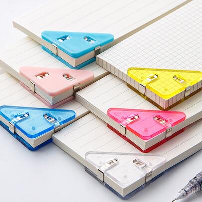 3个随机颜色活页夹