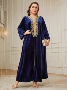 Al Najma Plus Guipure Lace Appliques Contrast Trim Velvet Dress - Navy Blue - View 1