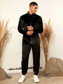 Manfinity AFTRDRK Hombres Camisa de terciopelo con botón delantero - Negro - Ver 6