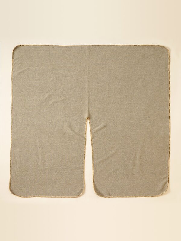 shawl 2 tone