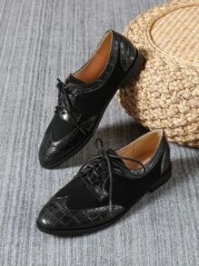 Crocodile Embossed Wingtip Detail Lace-up Front Oxford Shoes - Black - View 2