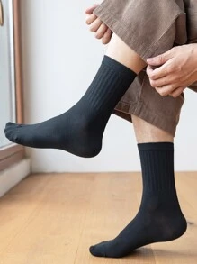 1/4 Pair Men High-Elasticity Sports & Casual Mid-Calf Socks