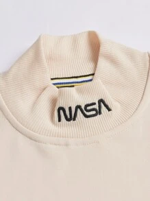 Manfinity Homme Men Slogan Graphic Mock Neck Pullover - Apricot - View 6