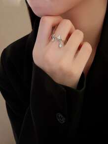 1 pieza anillo de cobre con decoración de estrellas y diamantes de imitación - Plateado - Ver 4