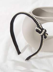 DAZY Faux Pearl Decor Headband Elegant Hairband Hair Hoop - Black and White - View 3