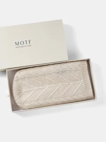 MOTF PREMIUM CASHMERE & WOOL CABLE KNIT BEANIE - Beige - View 4