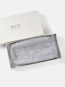 MOTF PREMIUM CASHMERE & WOOL CABLE KNIT BEANIE - Light Grey - View 4