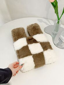 格紋圖案毛茸茸方包 - 彩色 - 查看 2