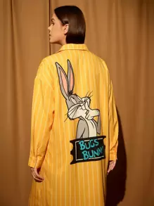 LOONEY TUNES X SHEIN Vestido camisero de rayas & con estampado de conejo de hombros caídos - Amarillo - Ver 3