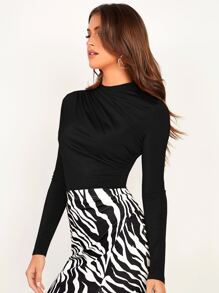 SHEIN Privé 素色褶邊修身T恤 - 黑色 - 查看 5