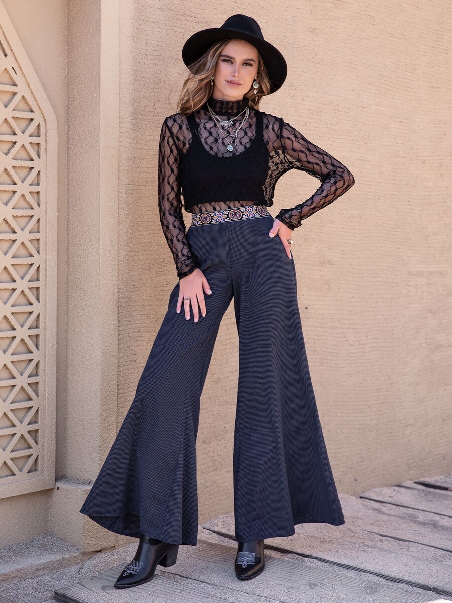 Rusttydustty Pantaloni evazați cu imprimeu floral - Albastru marin - Vizualizare 1