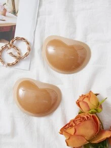 1對愛心圖案胸墊