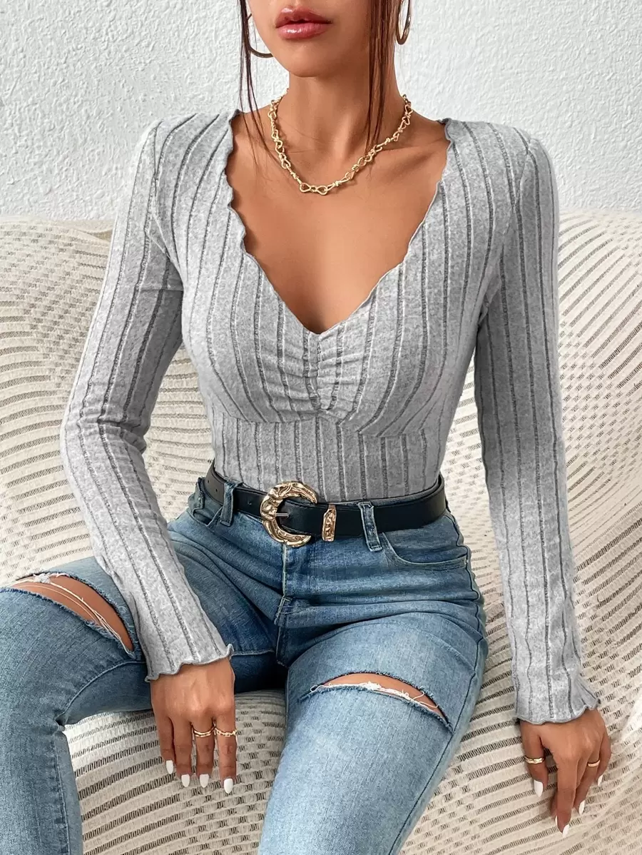 SHEIN Essnce 木耳邊褶邊T恤 - 灰色 - 查看 1