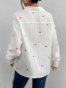 EMERY ROSE 心形刺绣落肩衬衫，长袖上衣 - 白色 - 查看 2