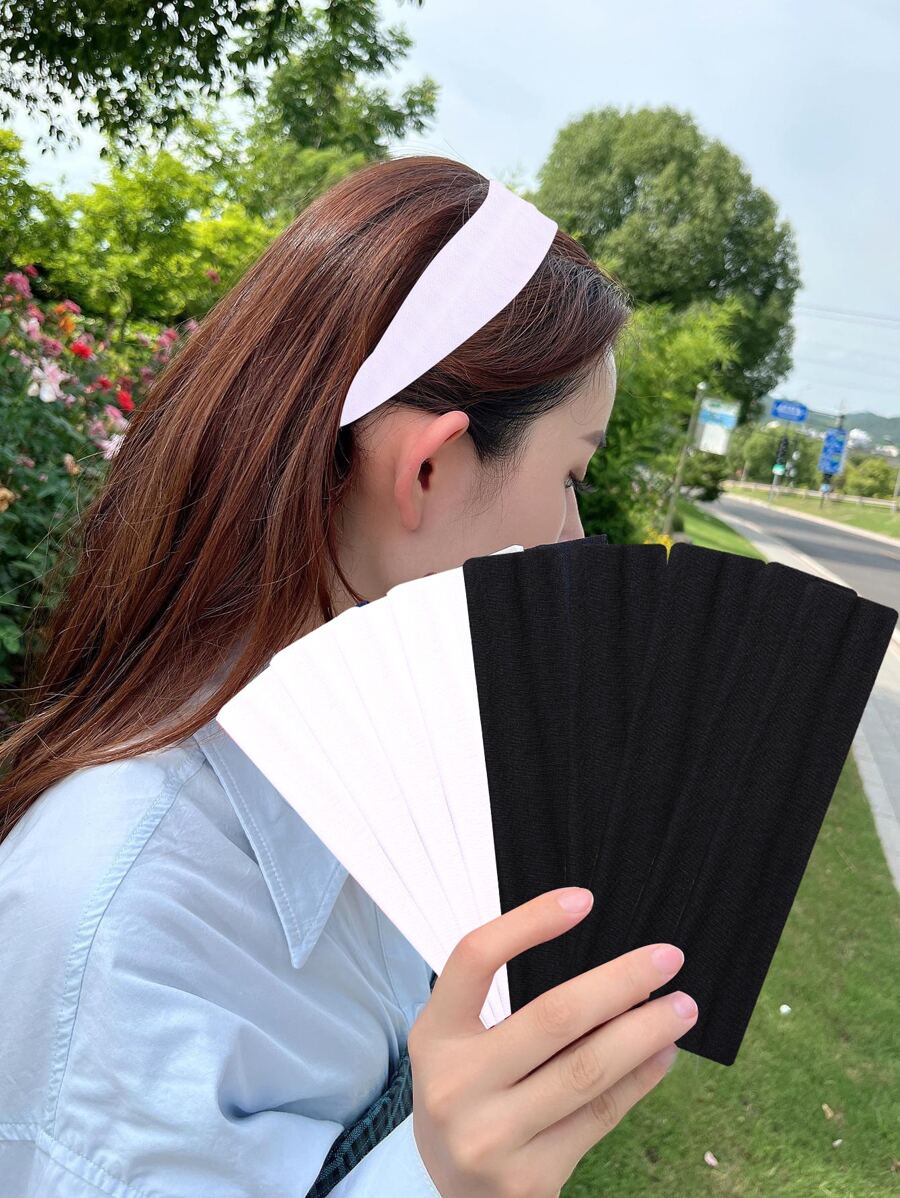 10条装女士简约弹力发带,柔软面料,适合运动、瑜伽、日常佩戴、跑步、健身,也可作围巾使用,是冬季上学、大学及其他场合的理想之选。女士发饰,优雅发带 - 黑與白 - 查看 1