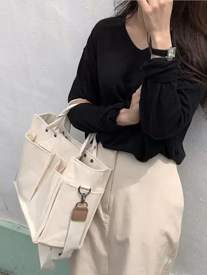 簡約多口袋購物包背包，適合大學新生、大二學生、大三學生、高年級學生、畢業生、高中生，適合戶外、旅行和返校