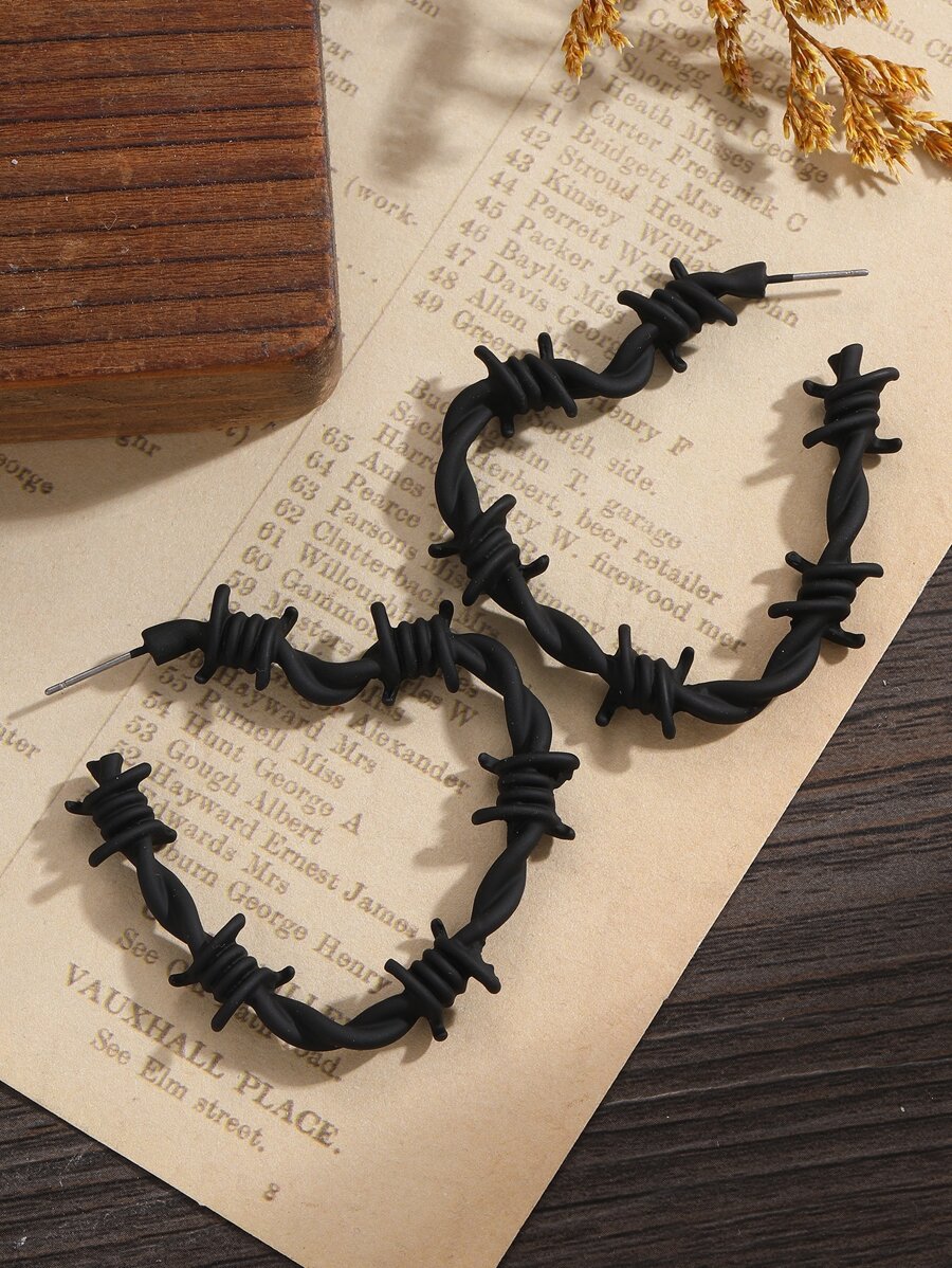 Cercei cu cerc cu manșetă cu design inimă