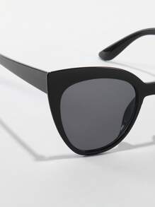 1 Pair Unisex Cat Eye Fashionable Sunglasses, Suitable For Outfits, Travel, Summer Accessories, Sports Style, Driving, Festivals, Beach, Music Festivals, Vacation, Family Outings, Golf, Hiking, Elegant Attire, Street Style Accessories, Vacation Atmosphere, Sports, Parties, Outdoor Activities, Street Style, Fishing, Outdoor Activities, Holidays, Vacation - Dark Grey - View 6
