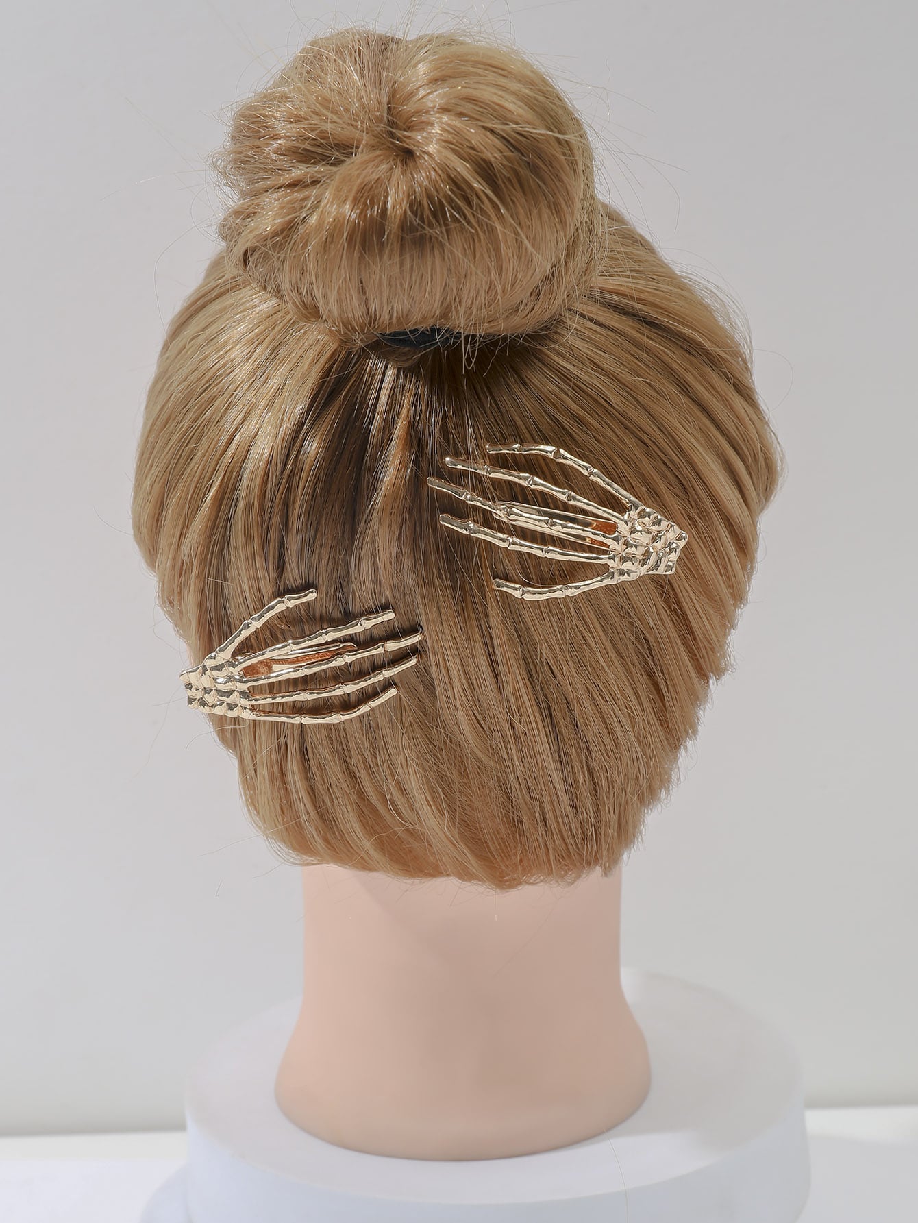 2pcs Skeleton Hand Decor Hair Clip | SHEIN USA