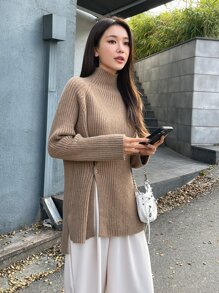 DAZY Jersey de cuello cisne de manga raglán bajo con abertura - Caqui - Ver 5