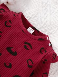 SHEIN Baby Girl Allover Print Ruffle Trim Jumpsuit & Headband - Burgundy - View 3