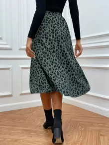 Ellegaria. High Waist Leopard Skirt Without Belt - Dark Green - View 2
