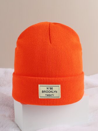 1 件儿童纯色户外休闲时尚流行面料标签布鲁克林字母个性化舒适针织帽，适合所有季节