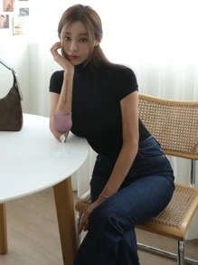 DAZY Solid High Neck Tee - Black - View 3