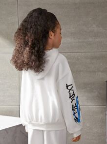 SHEIN Ragazza Tween Felpa termica con cappuccio con grafica slogan e fumetto spalle cadenti