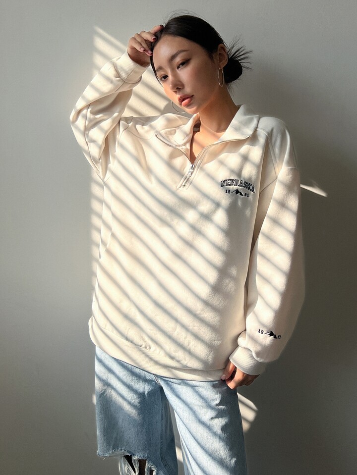 DAZY 文字刺繍 ハーフジップ ドロップショルダー スウェット
