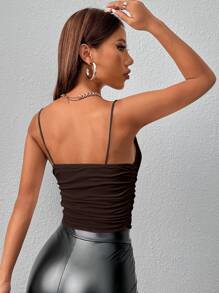 SHEIN PETITE 垂領褶邊吊帶上衣 - 棕色 - 查看 2
