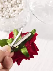 2pcs Rose Flower Decor Hair Clip Boho Flower Clip Valentine's Day Valentines Claw Clips Hair Claws Hair Barrettes, School Stuff, Vacation Outfits Woman, Hair Accessories, Head Accessories, Hair Accessories For Women - Red - View 4