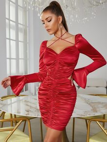 Vestido ajustado con tira cruzada de espalda abierta con cordón fruncido de satén - Rojo - Ver 4