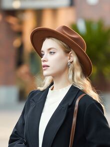 LEAJOURNO. Minimalist Fedora Hat - Khaki - View 7