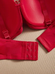 Plus Eyelash Lace Panel Push Up Bra - Red - View 3