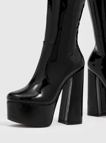 Chunky Heeled Classic Boots - Black - View 3