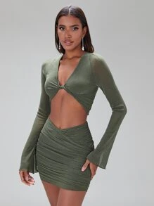 SHEIN BAE 金屬亮絲前扭結短款上衣和褶邊包臀半身裙 - 軍綠色 - 查看 1
