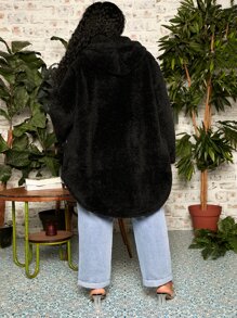 SHEIN CURVE+ 大碼前紐扣連帽法蘭絨外套 - 黑色 - 查看 2