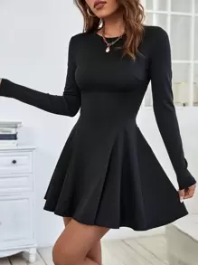 SHEIN PETITE 素色喇叭下擺洋裝