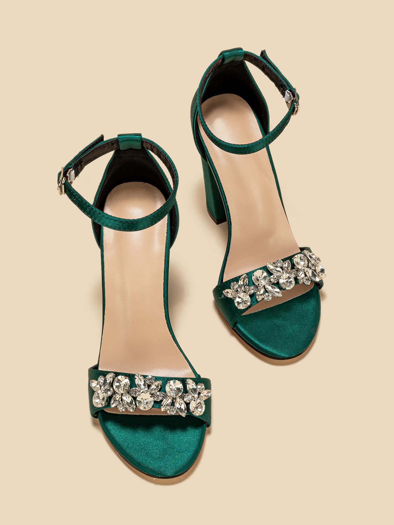 Sandale cu toc înalt decorate cu strasuri, potrivite pentru ținute casual de zi cu zi în timpul verii - imagine 4