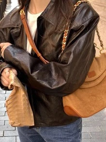 Bolso de hombro con diseño de parche con diseño de cadena con solapa