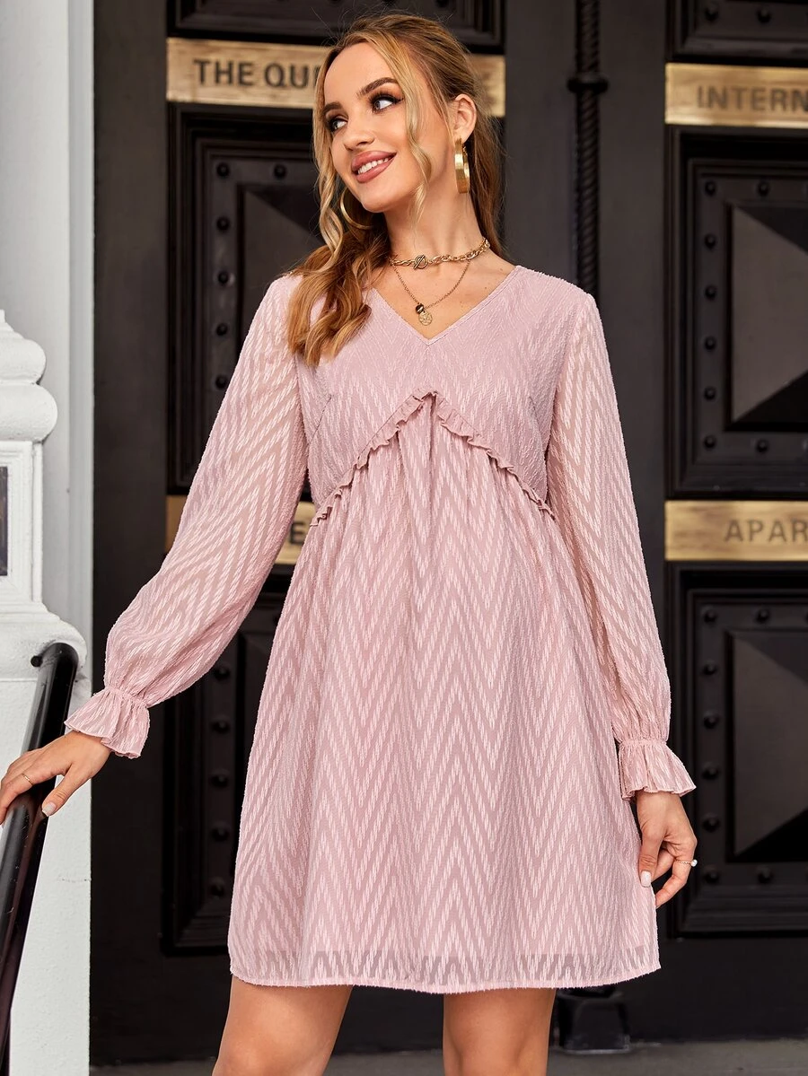 SHEIN Maternidad Vestido ribete con fruncido de manga con volante - Rosa vieja - Ver 1