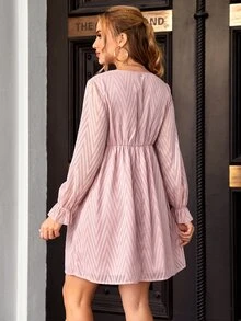 SHEIN Maternidad Vestido ribete con fruncido de manga con volante - Rosa vieja - Ver 2