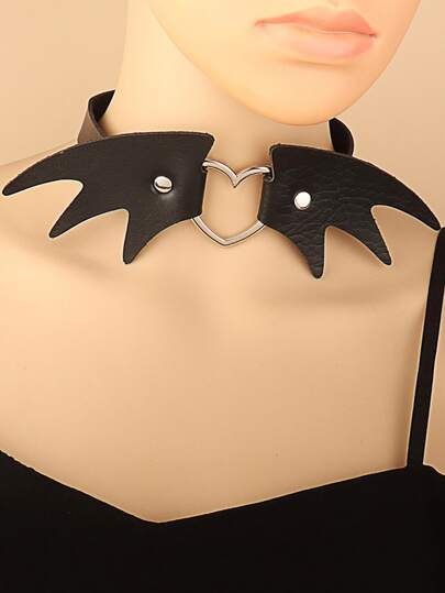 Bat Wing & Heart Decor Choker