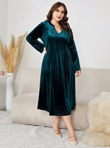 Modelyn Plus Notched Neck Pleated Velvet Dress - Teal Blue - View 3