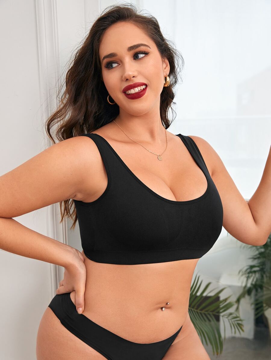Plus Solid Seamless Bralet - Black - View 1
