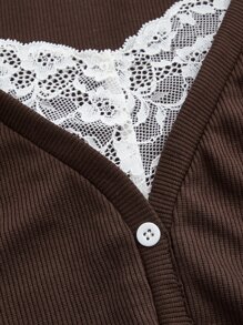 SHEIN MOD Áo thun Plus size Tương phản ren Nút phía trước Xù nhỏ màu trơn Giải trí - Cà phê nâu - Xem 2