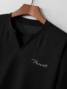 Manfinity Homme Loose Fit Men's Letter Graphic Notched Neck T-Shirt - Black - View 4